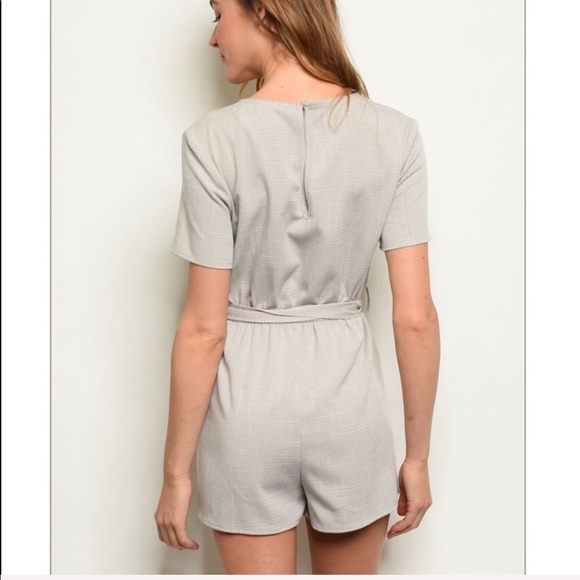 Grey romper - Picture 5 of 8